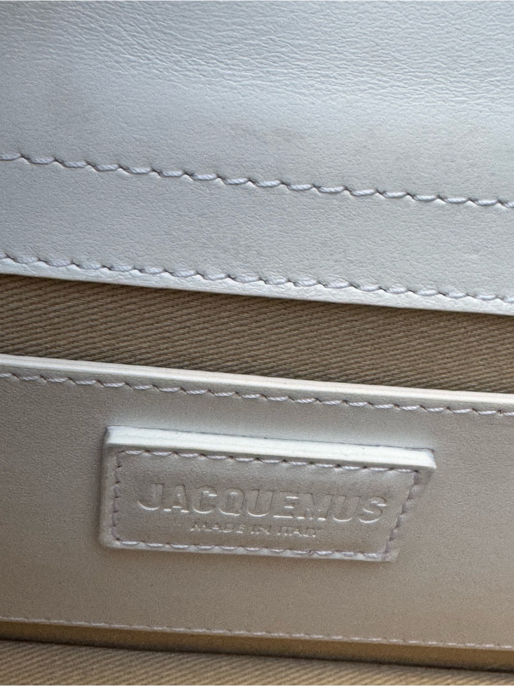 Jacquemus Le Grand Bambino Leather Top-Handle Bag White - Picture 15 of 17